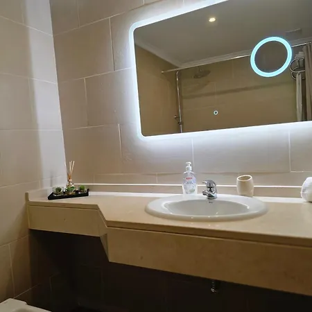 Penthouse Quinta Village Garajau קאניקו