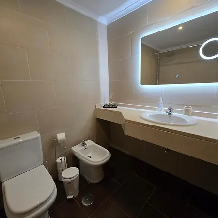 Penthouse Quinta Village Garajau דירה *