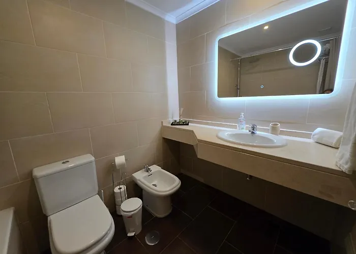 Penthouse Quinta Village Garajau דירה *