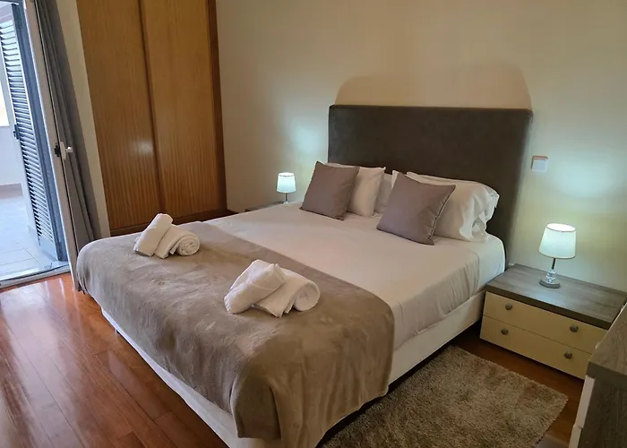 Penthouse Quinta Village Garajau דירה *
