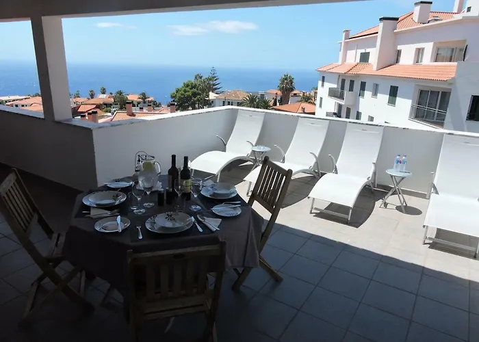 Penthouse Quinta Village Garajau דירה