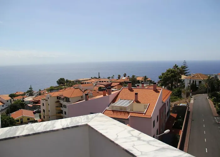 Penthouse Quinta Village Garajau דירה *