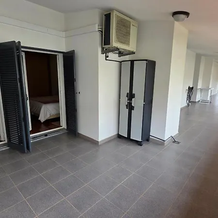 Penthouse Quinta Village Garajau דירה *