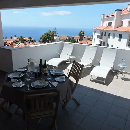 Penthouse Quinta Village Garajau شقة