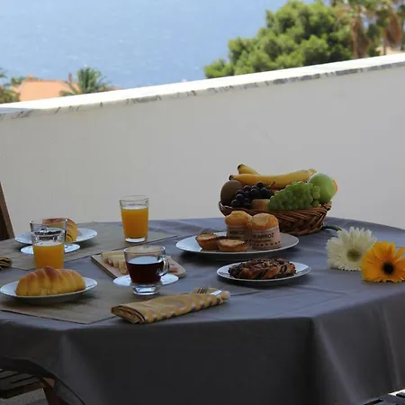 Penthouse Quinta Village Garajau * קאניקו