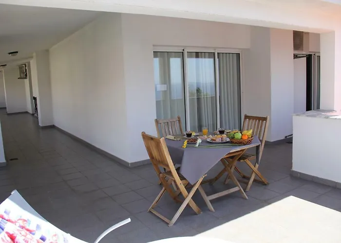 Apartment Penthouse Quinta Village Garajau