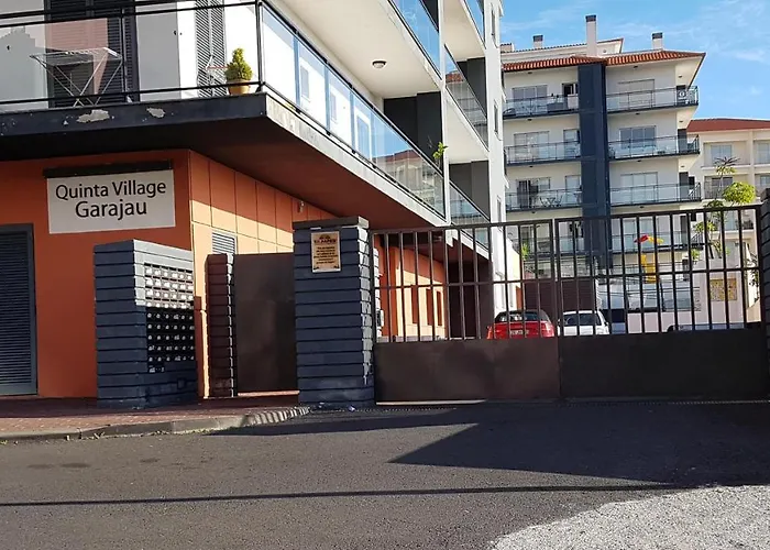 Penthouse Quinta Village Garajau